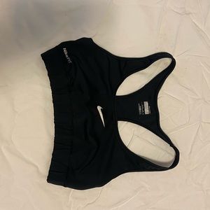 Nike sports bra medium